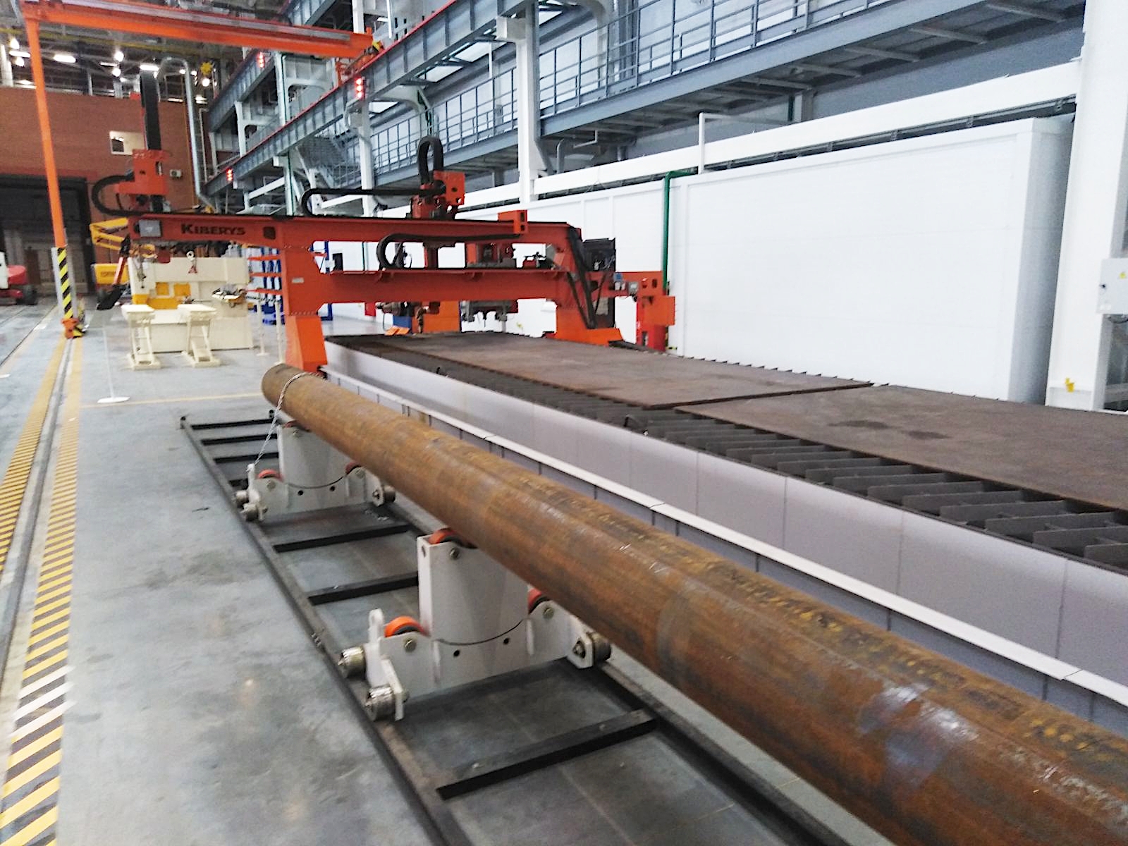 KBRCUT HD5 - 5 Axes robotic system for plasma pipe cutting