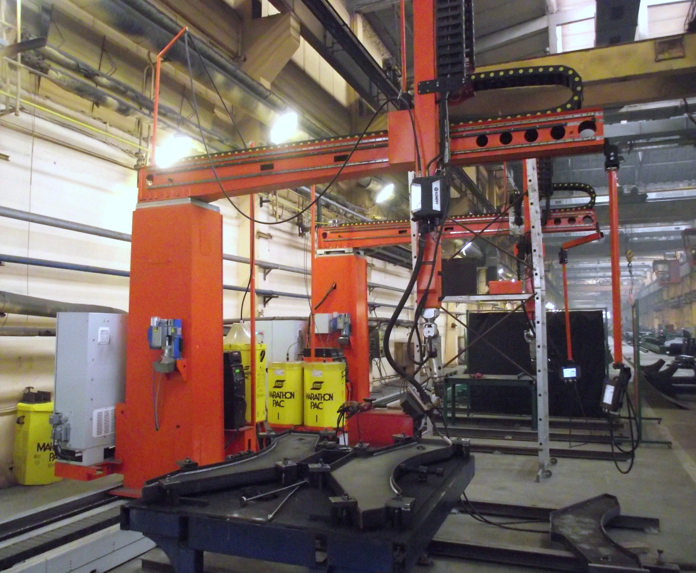 KBRCUT HD5 - 5 Axes robotic system for plasma and oxy-fuel cutting of pipes